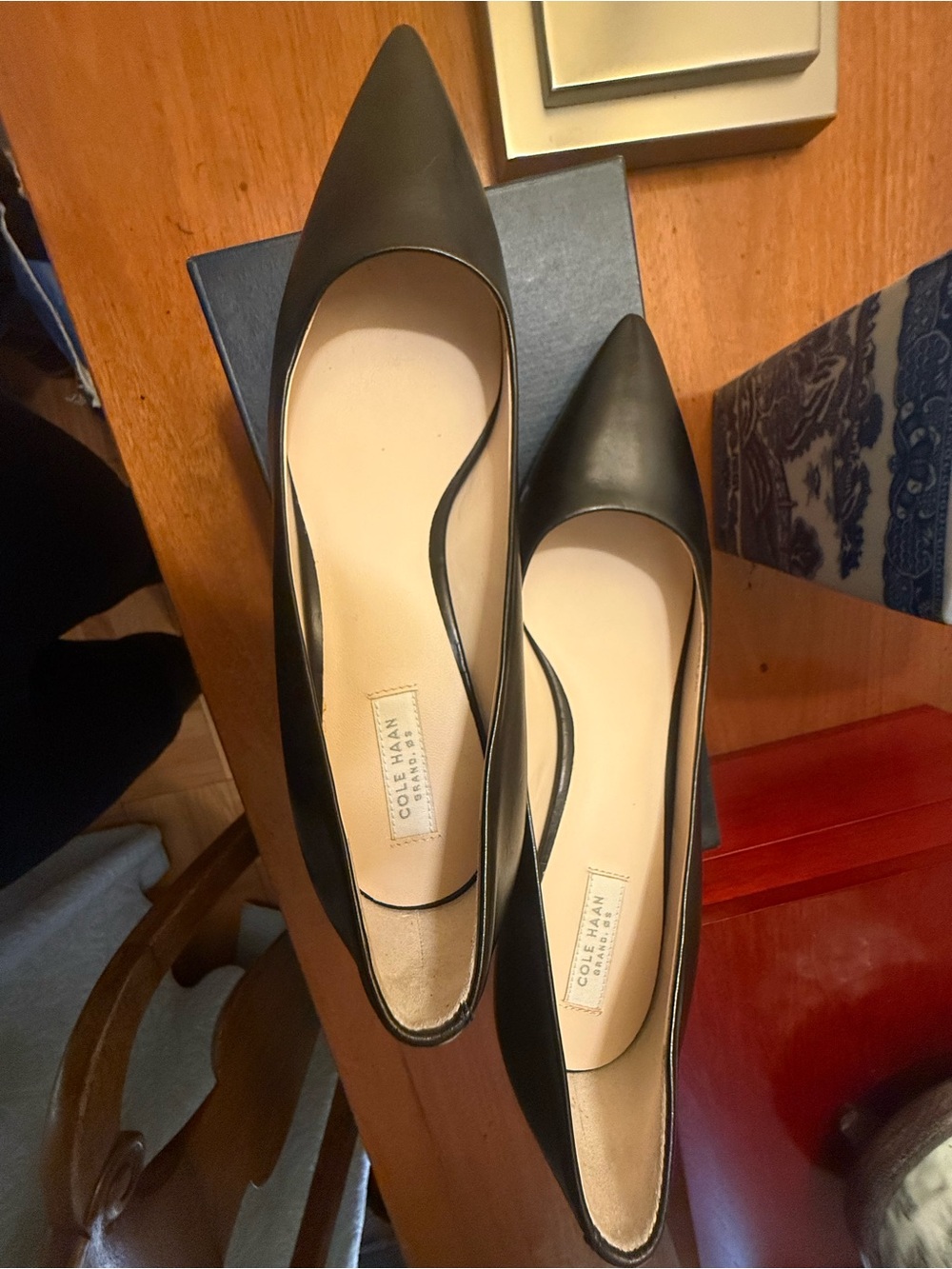 Cole Haan Black Pointed-Toe Leather Flats